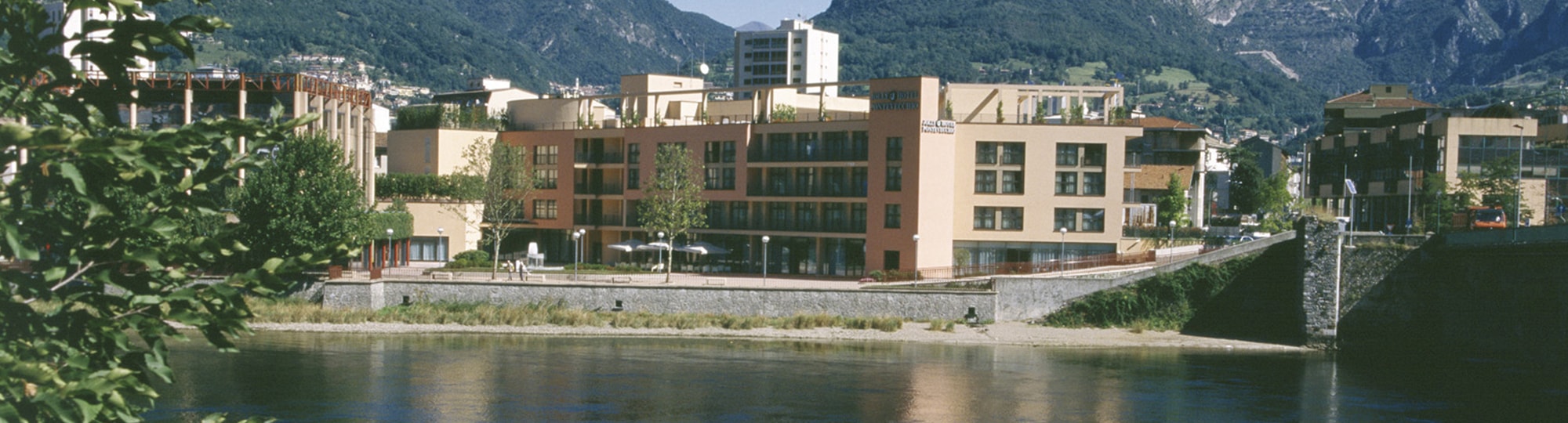 Vue de l'hotel Hotel NH Lecco Pontevecchio 4* à Lecco