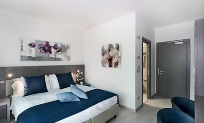 Des Chambres Modernes et Spacieuses à l'hôtel Seven Park Hotel 4*