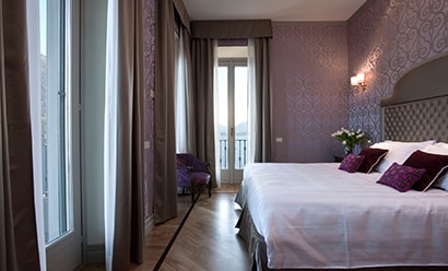 Des Chambres Raffinées à l'hôtel Villa Flori 4*